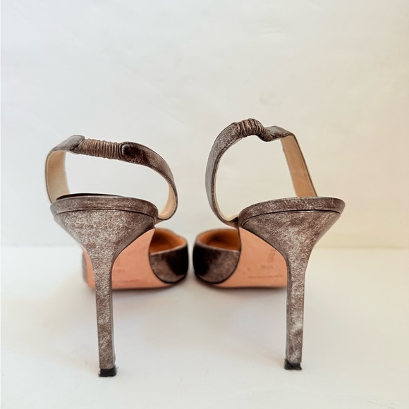 Manolo Blahnik Metallic Pale Gold/ Copper Carolyne Slingback 90mm heels EU 38.5 - Picture 6 of 9